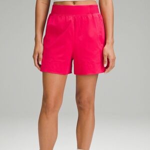 Lululemon Stretch Woven Relaxed-Fit High Rise Shorts 4” Cherry Mist Size S NWT